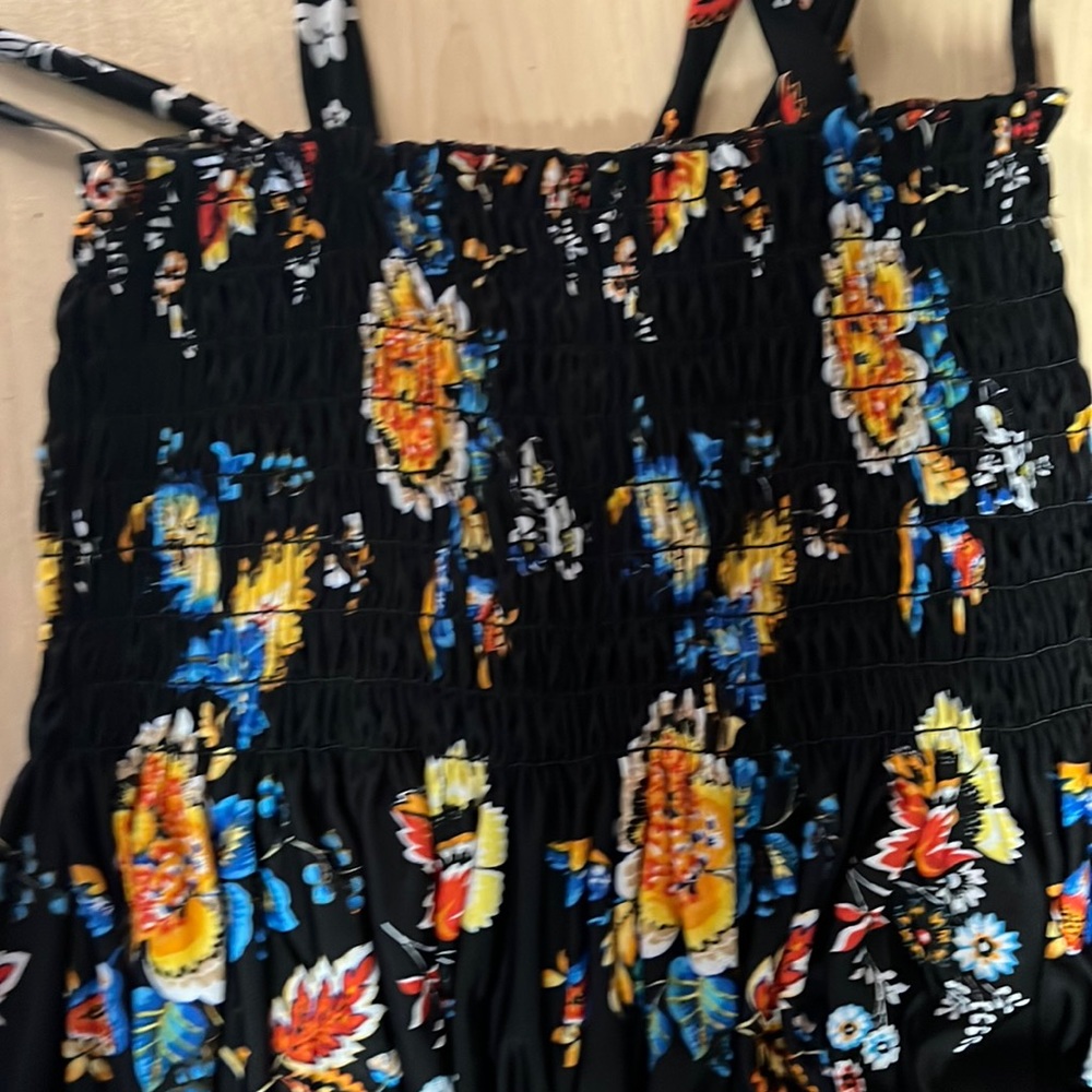 I’m selling a dress.